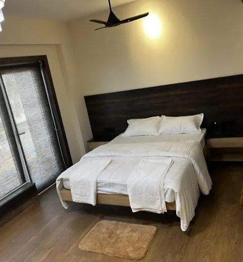 Ant Biz Rooms Near Chennai Trade Centre-1